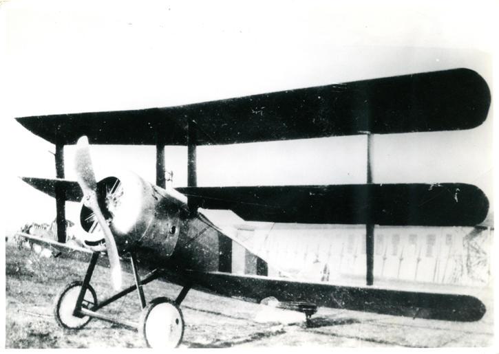 Photo, nd 12, Sopwith Triplane.